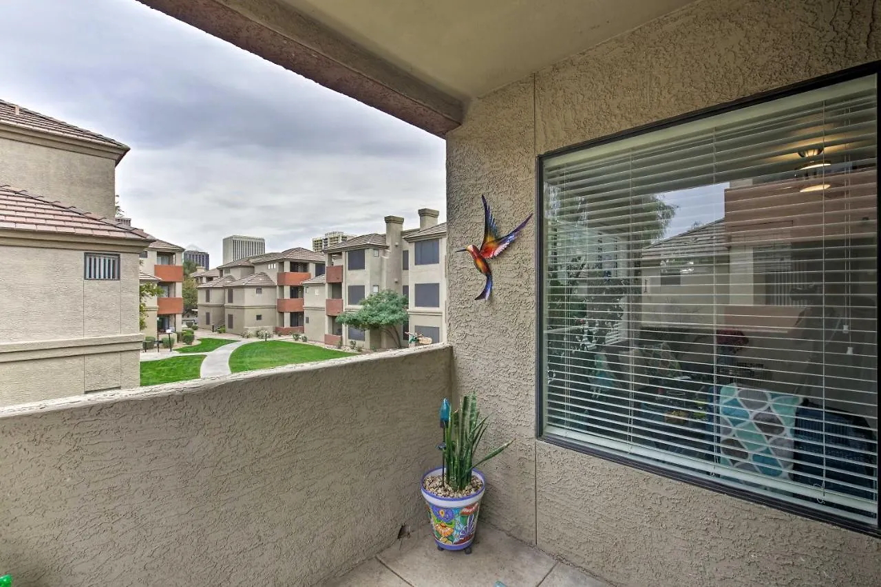 Apartment Modern Condo With Pool About 3 Mi To Downtown Phoenix!