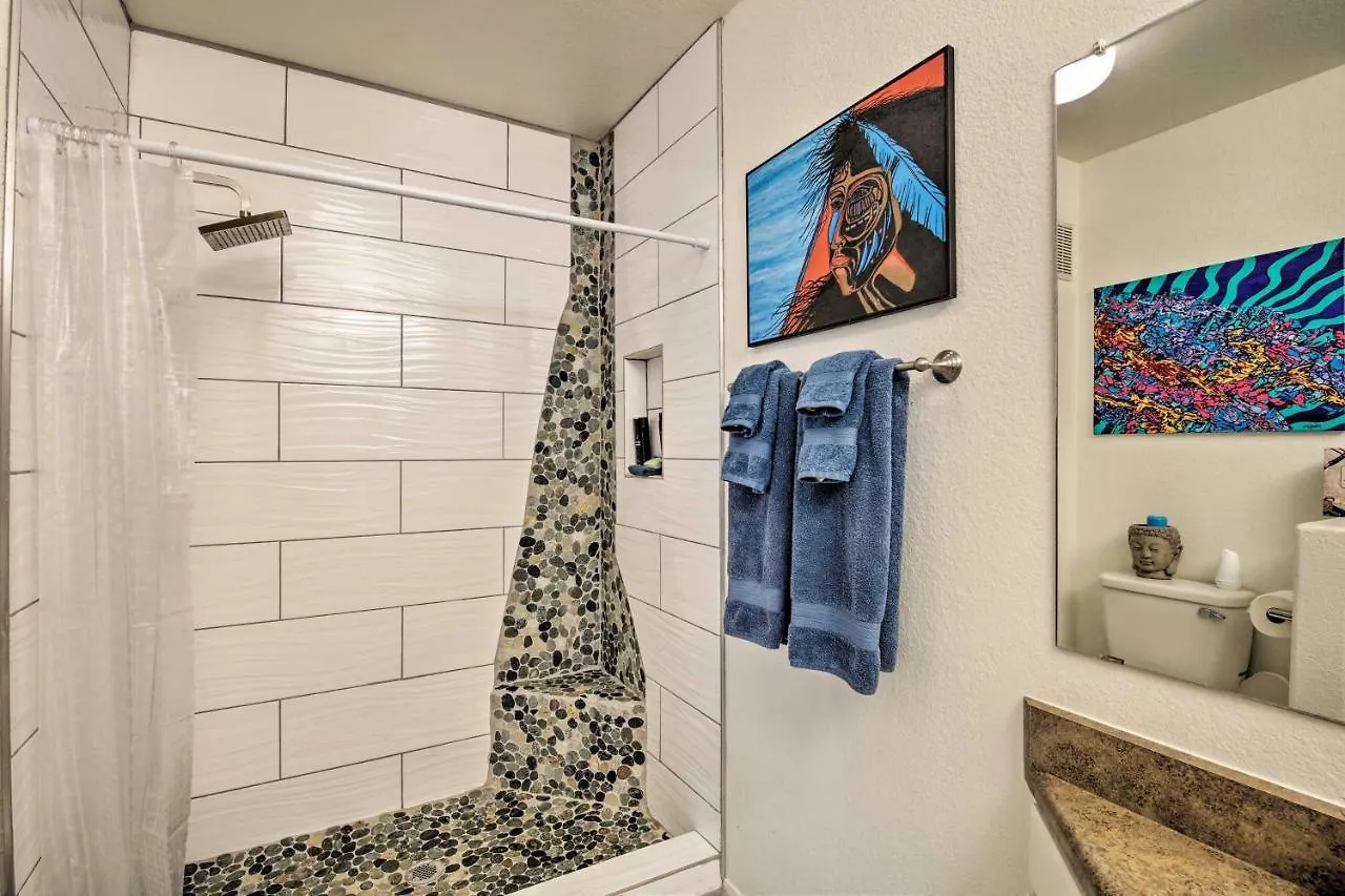 Apartment Modern Condo With Pool About 3 Mi To Downtown Phoenix! United States