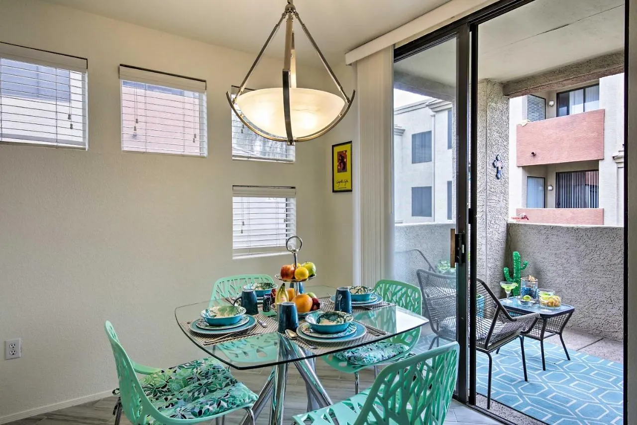 Modern Condo With Pool About 3 Mi To Downtown Phoenix! Apartment Phoenix