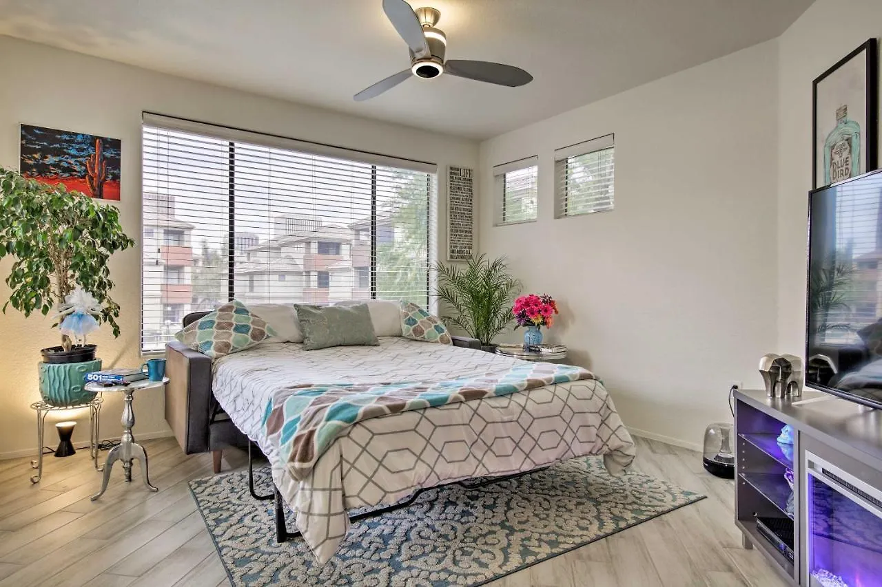 Modern Condo With Pool About 3 Mi To Downtown Phoenix! Phoenix